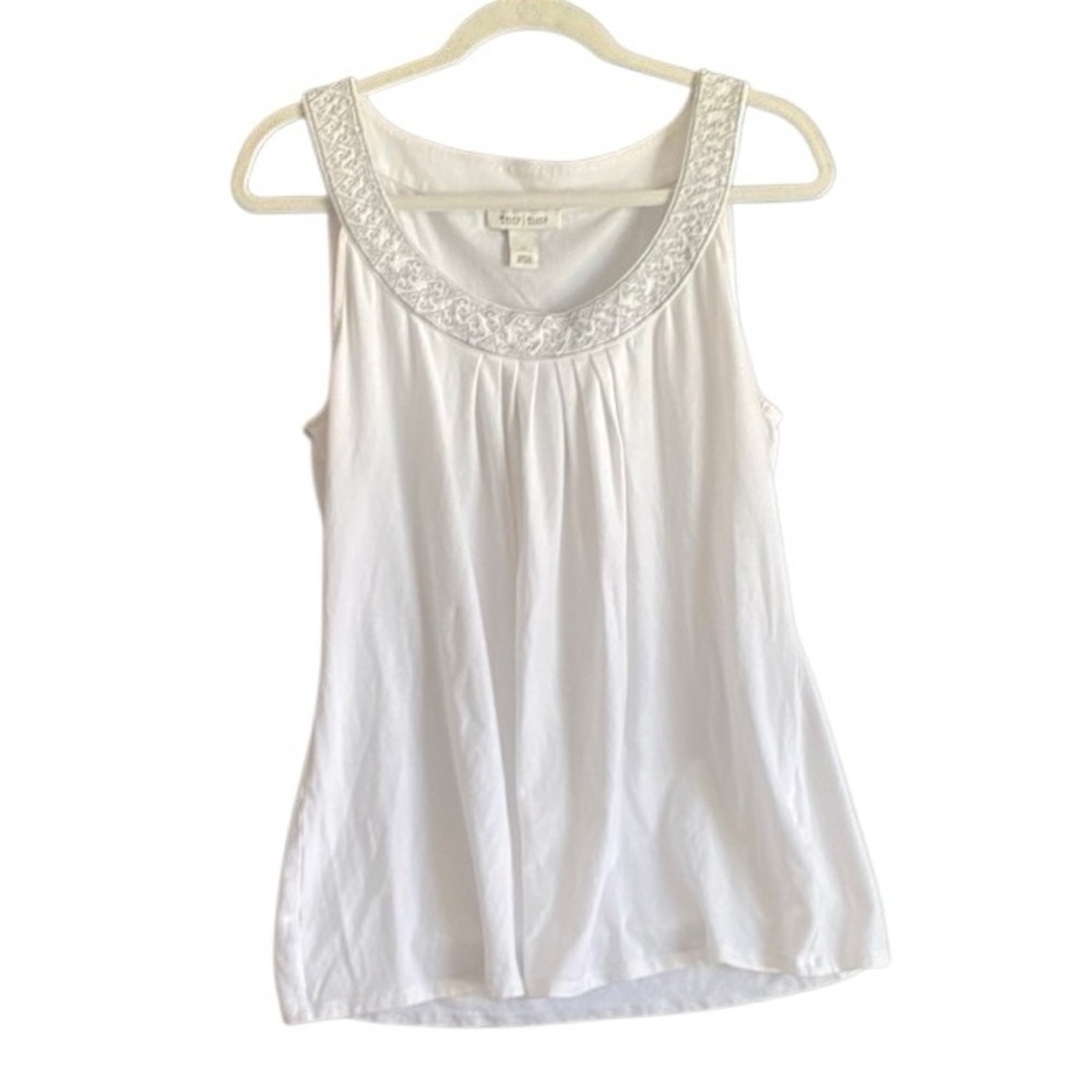 White House Black Market Ivory Embroidered Tank